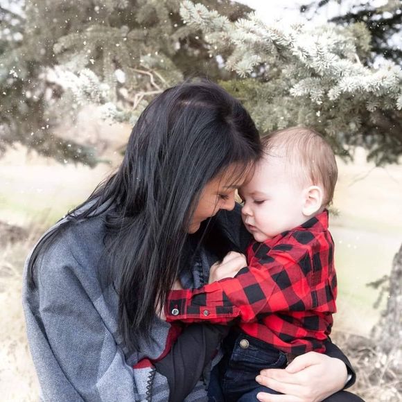 Meet your Posher, Shelby - Picture 1 of 1